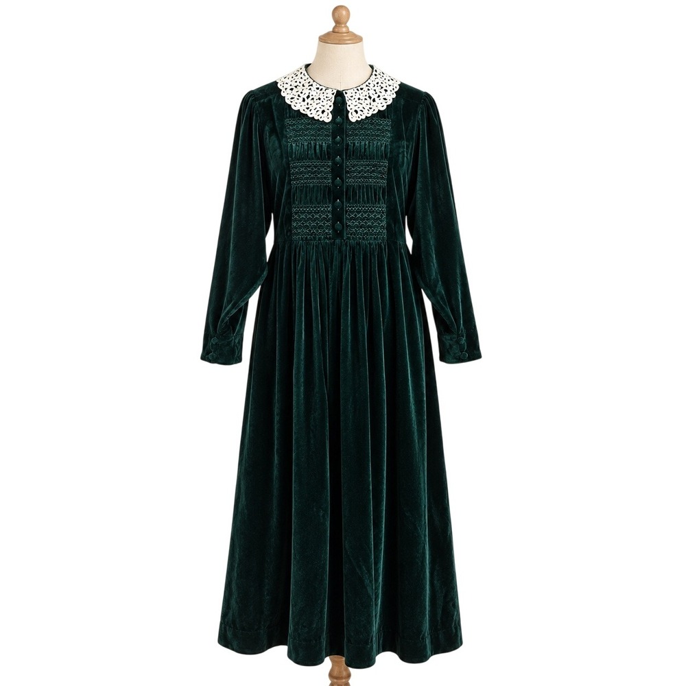 Vintage Laura Ashley Green Velvet Lace Collar Smocked Dress USA 12 Romantic